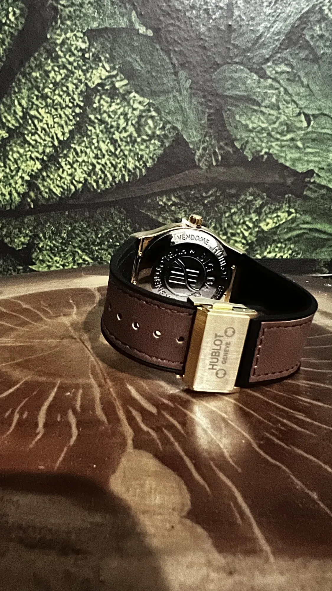 Relógio Hublot Masculino com Design Robusto e Subdials