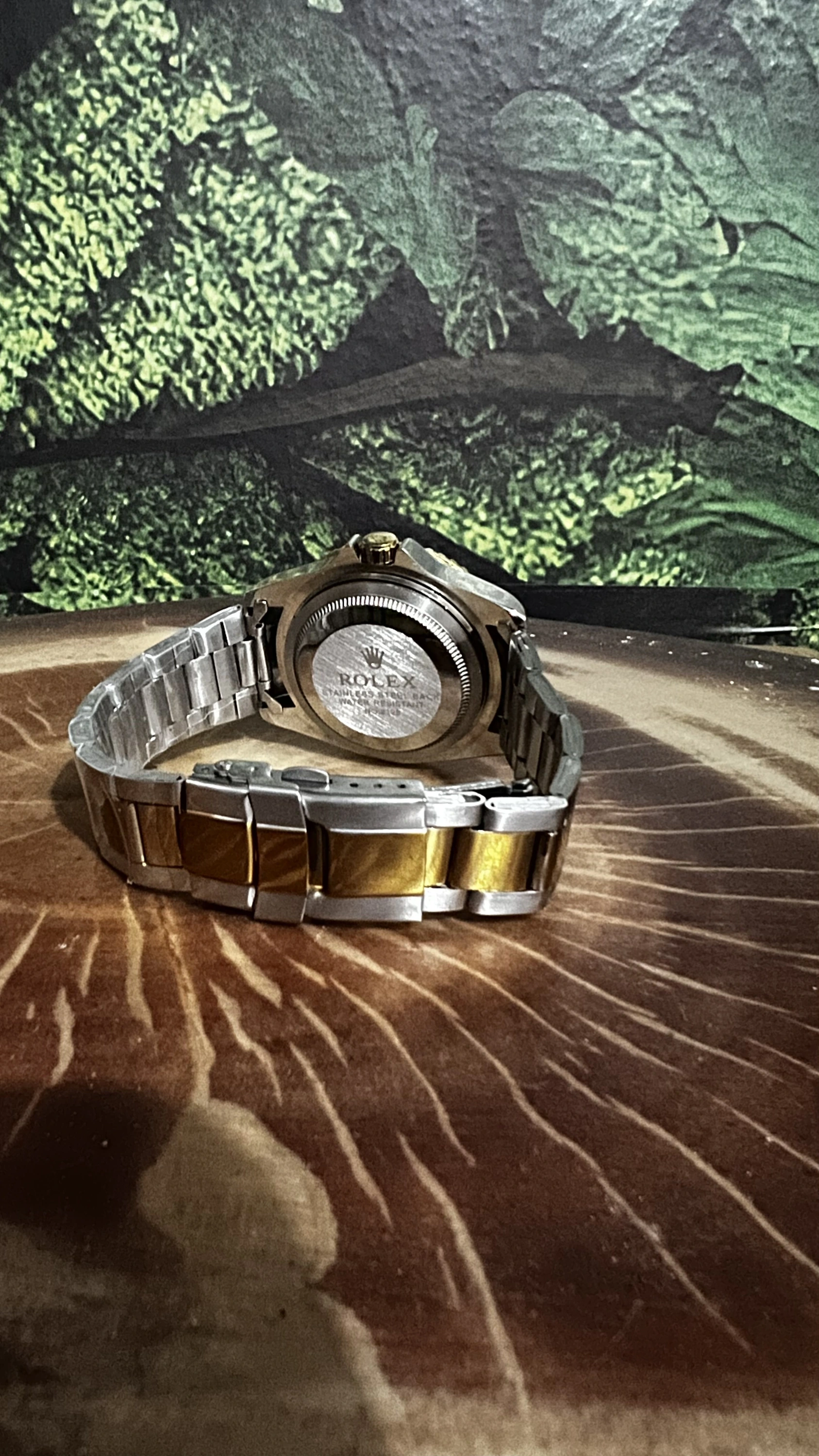 Relógio Rolex Submariner Preto e Dourado